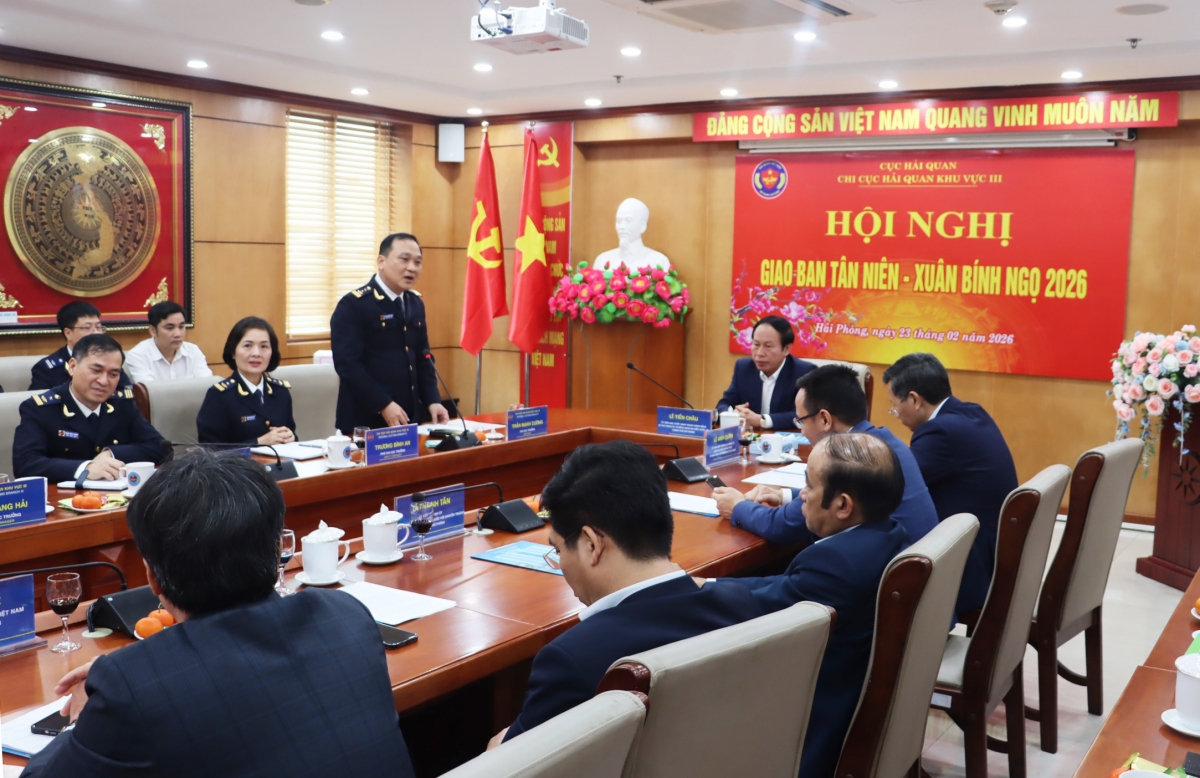 Bí thư Thành ủy Hải Phòng làm việc với Hải quan khu vực III dịp đầu Xuân Bính Ngọ