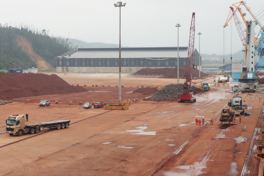 chỉ số về lưu lượng hàng hóa và kim ngạch qua các cửa khẩu, cảng trên địa bàn tỉnh Hà Tĩnh đều cho thấy sự bứt phá mạnh mẽ 
