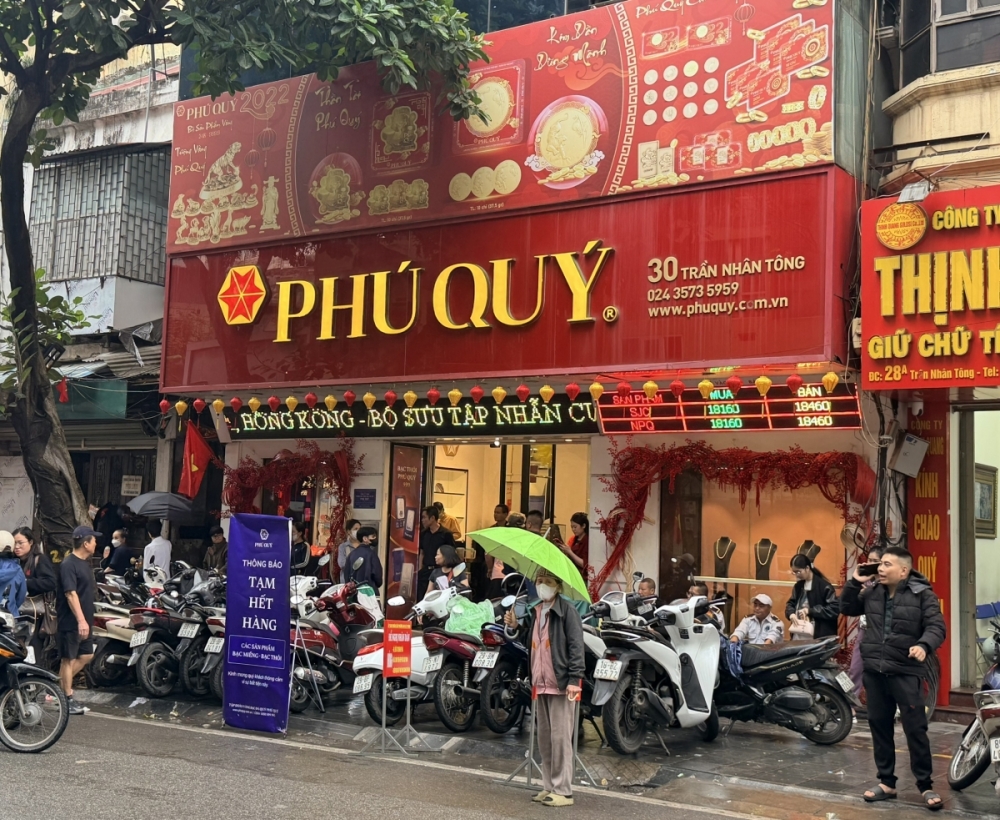 Giá vàng đi ngang, thị trường sớm nhộn nhịp trước ngày vía Thần Tài Giá vàng đi ngang, thị trường sớm nhộn nhịp trước ngày vía Thần Tài