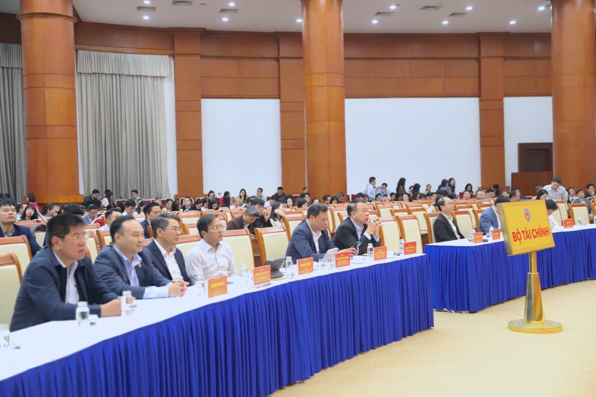 Học tập, quán triệt và triển khai thực hiện Nghị quyết số 79-NQ/TW và Nghị quyết số 80-NQ/TW của Bộ Chính trị Học tập, quán triệt và triển khai thực hiện Nghị quyết số 79-NQ/TW và Nghị quyết số 80-NQ/TW của Bộ Chính trị
