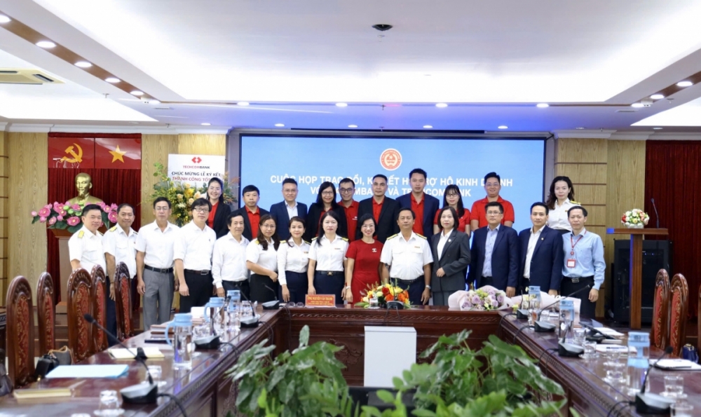 Thuế TP. Hồ Chí Minh và Techcombank ký thỏa thuận hỗ trợ hộ kinh doanh thích ứng chính sách thuế mới 2026