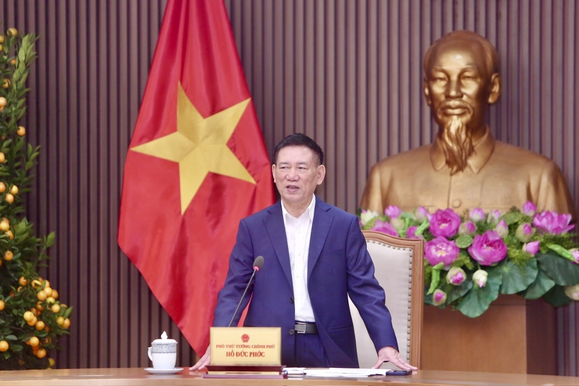 Phó Thủ tướng Hồ Đức Phớc: Tính kỹ lộ trình, quản lý chặt chẽ giá các mặt hàng thiết yếu