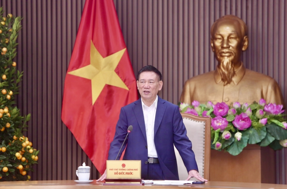 Phó Thủ tướng Hồ Đức Phớc: Tính kỹ lộ trình, quản lý chặt chẽ giá các mặt hàng thiết yếu Phó Thủ tướng Hồ Đức Phớc: Tính kỹ lộ trình, quản lý chặt chẽ giá các mặt hàng thiết yếu