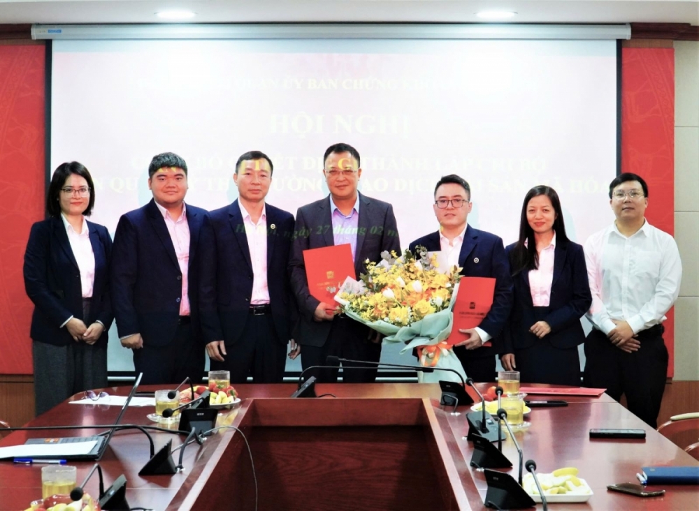 Thành lập Chi bộ Ban Quản lý thị trường giao dịch tài sản mã hoá