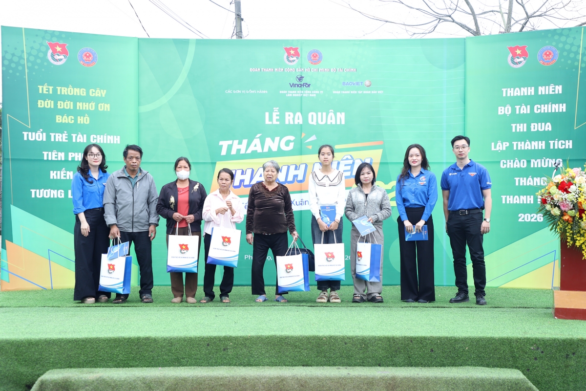 Tuổi trẻ Tài chính xung kích, tình nguyện vì cộng đồng Tuổi trẻ Tài chính xung kích, tình nguyện vì cộng đồng