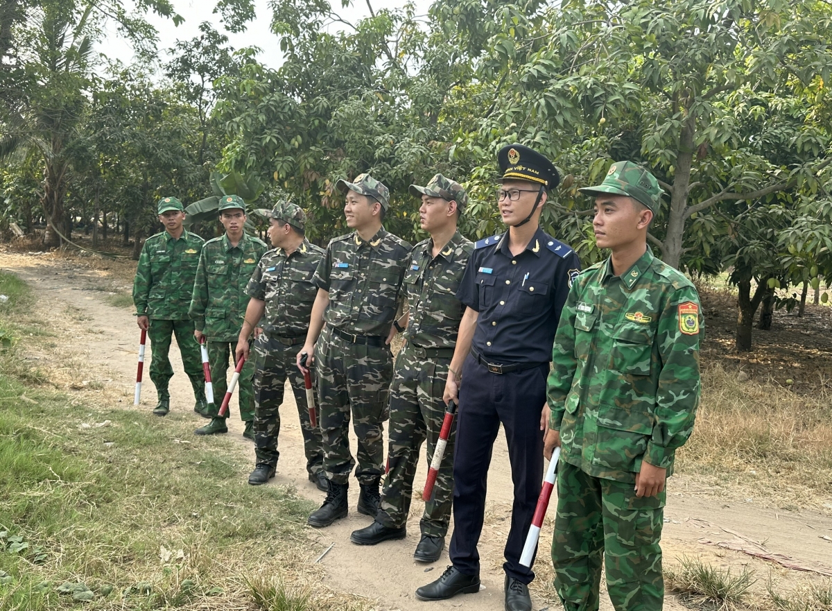 Hải quan khu vực XX và Biên phòng chung tay bảo vệ an ninh biên giới