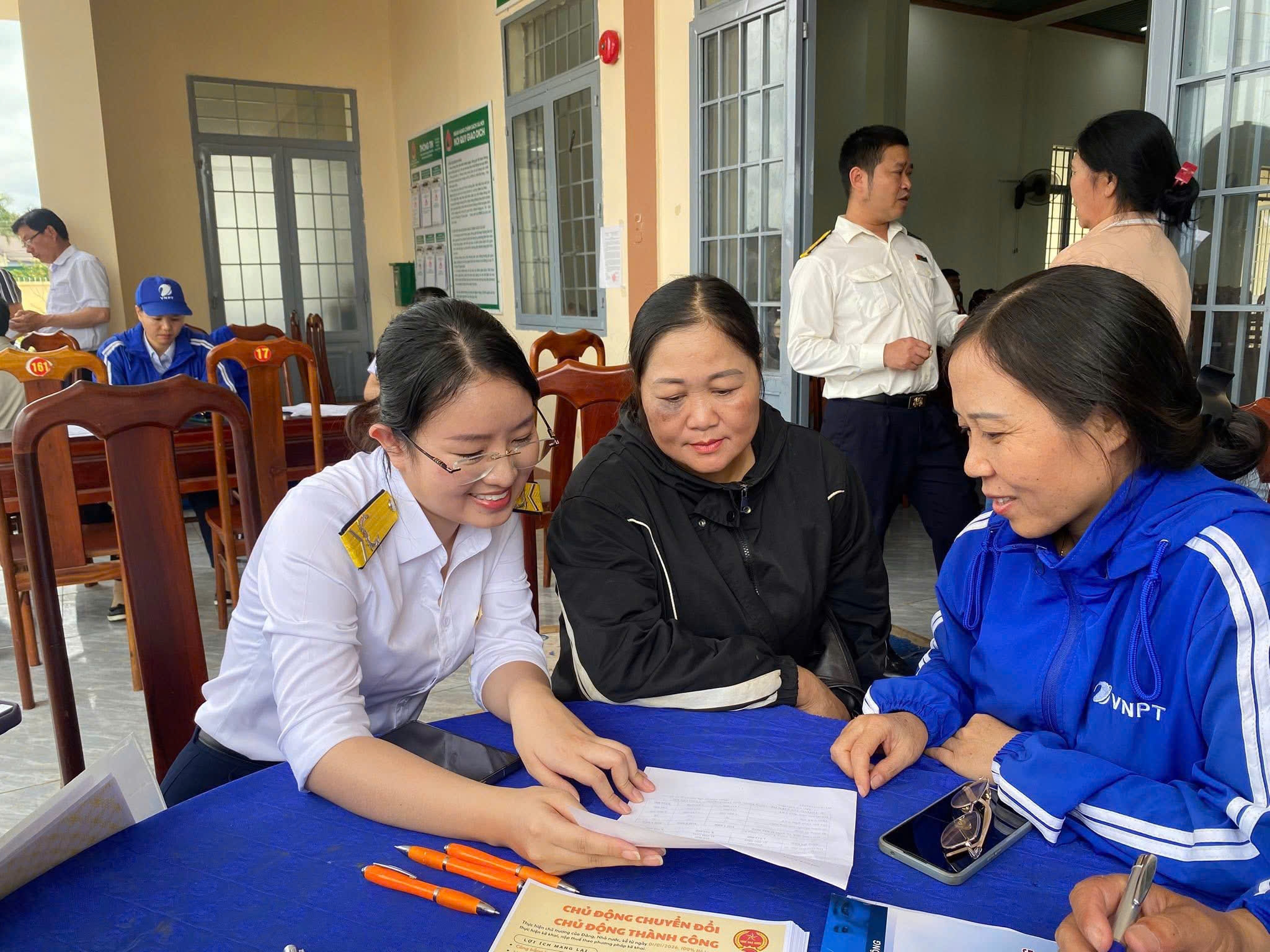 Từ 5/3: hộ kinh doanh doanh thu trên 3 tỷ đồng/năm phải tính thuế theo thu nhập