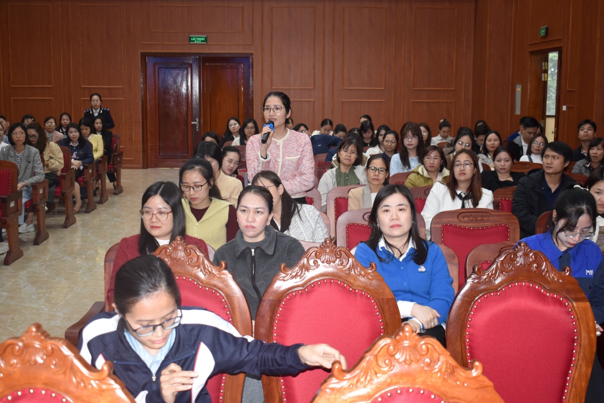 Hải quan khu vực IV cập nhật nhiều chính sách, quy định mới cho doanh nghiệp