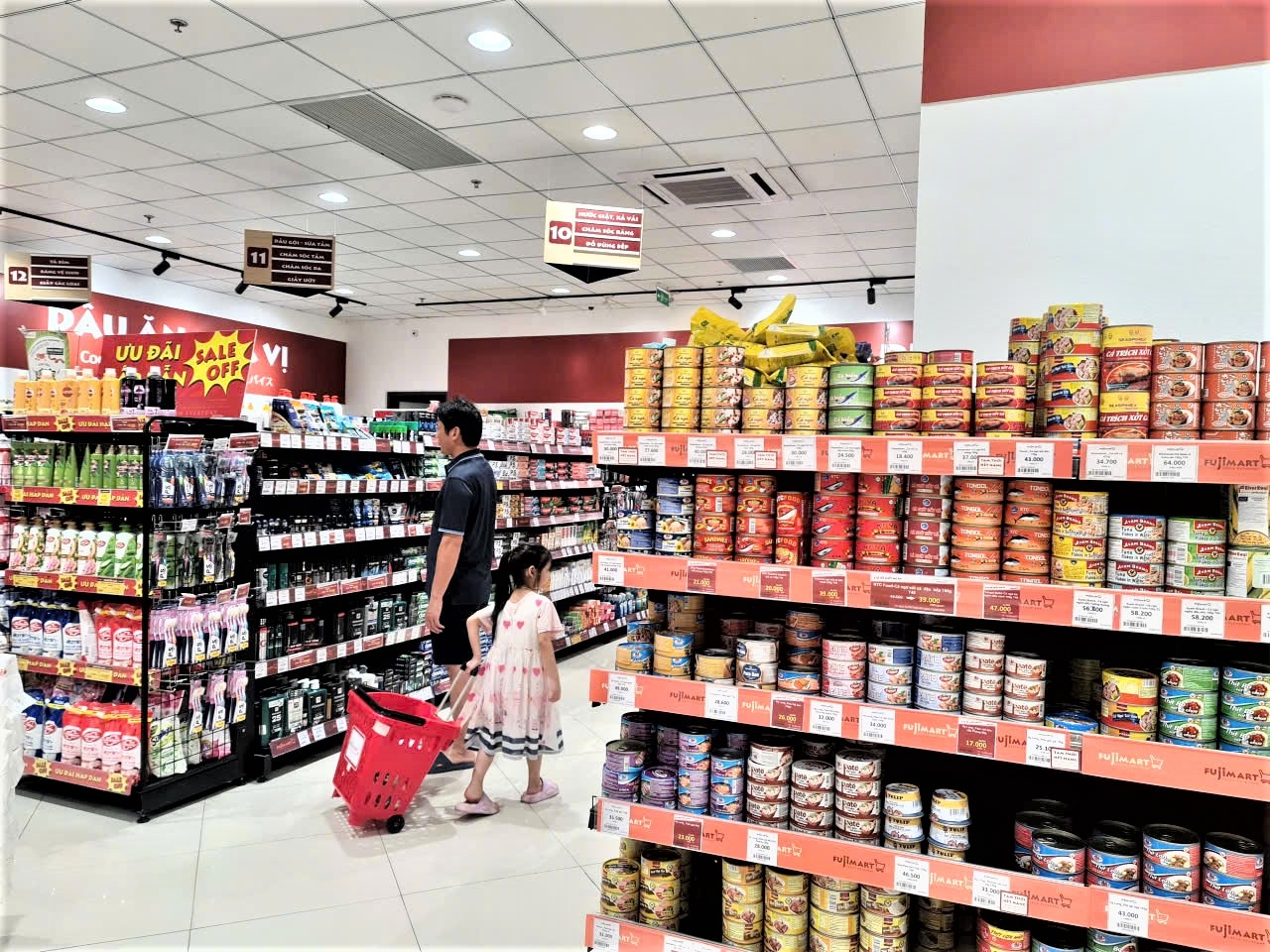Tổng mức bán lẻ hàng hóa và doanh thu dịch vụ 2 tháng đầu năm 2026 tăng 7,9% Tổng mức bán lẻ hàng hóa và doanh thu dịch vụ 2 tháng đầu năm 2026 tăng 7,9%