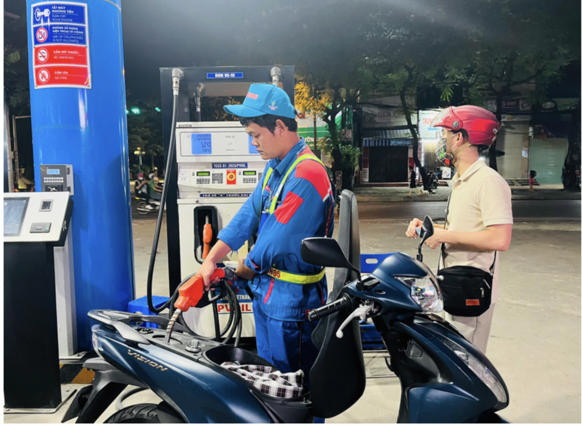 Nguồn cung xăng dầu trong nước cơ bản được bảo đảm Nguồn cung xăng dầu trong nước cơ bản được bảo đảm
