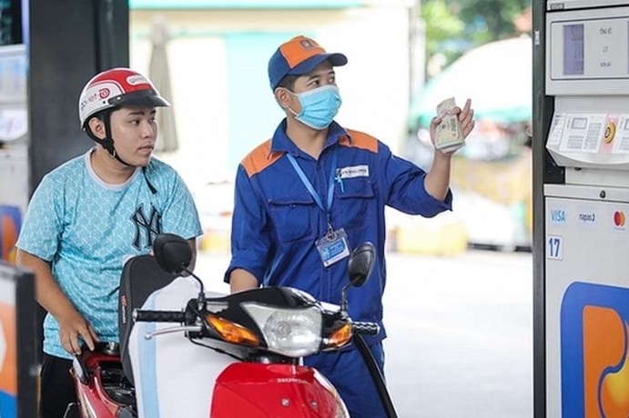 Chủ động chính sách ứng phó trước biến động thị trường xăng dầu (Bài 1): Xem xét điều chỉnh thuế nhập khẩu xăng dầu để ổn định nguồn cung