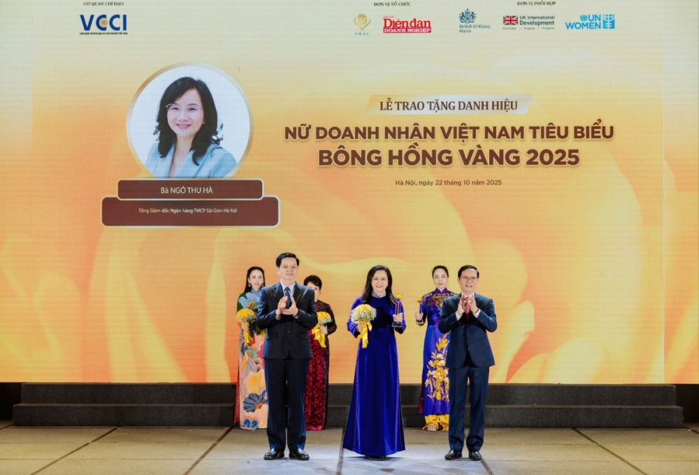 Những “bông hồng quyền lực” trong ngành Ngân hàng Những “bông hồng quyền lực” trong ngành Ngân hàng