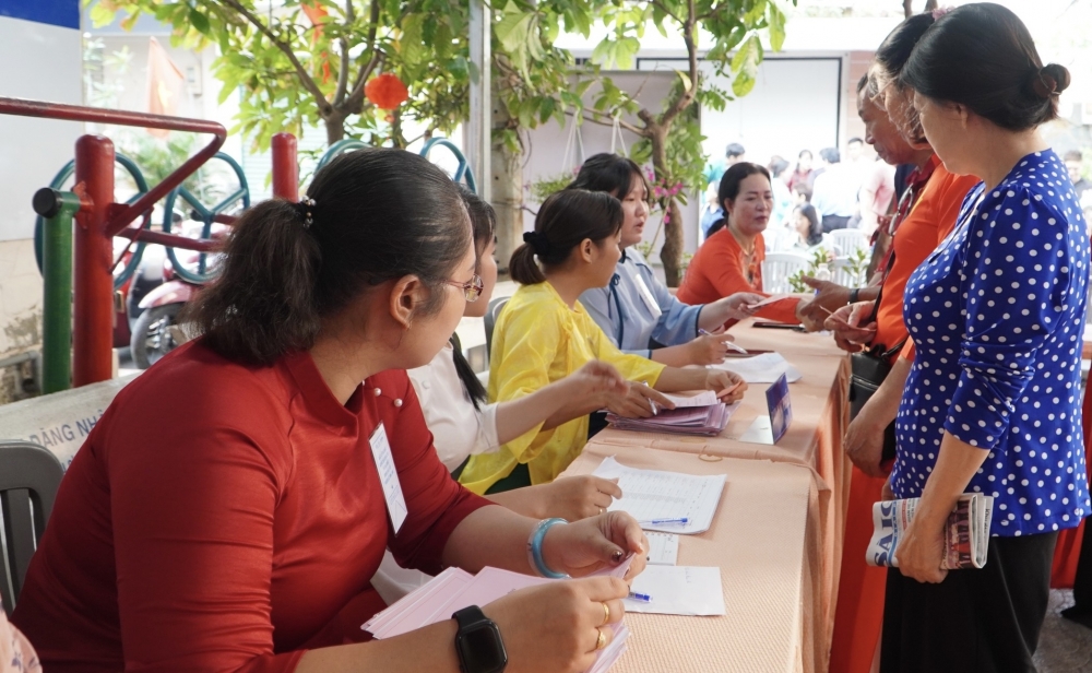 TP. Hồ Chí Minh: Quy trình bầu cử đã chuyển tải đến cử tri một cách chi tiết, cụ thể TP. Hồ Chí Minh: Quy trình bầu cử đã chuyển tải đến cử tri một cách chi tiết, cụ thể