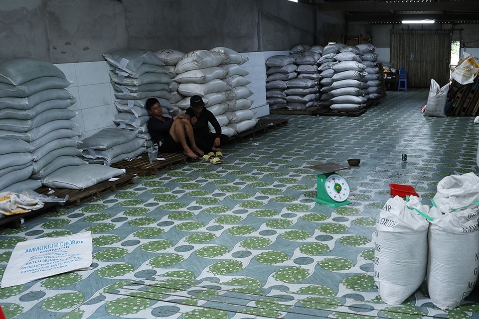 Bắt vụ sản xuất phân bón giả quy mô lớn