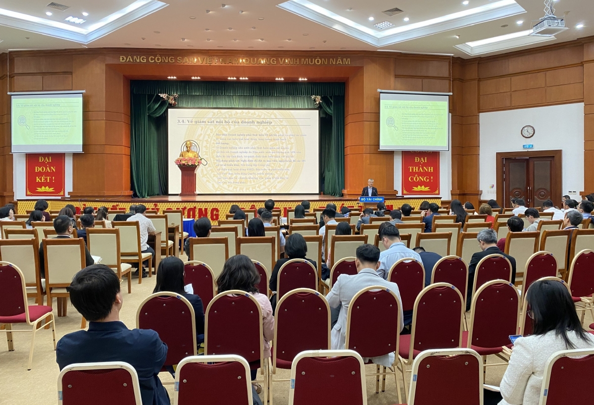 Tăng quyền tự chủ đi đôi với giám sát vốn nhà nước tại doanh nghiệp