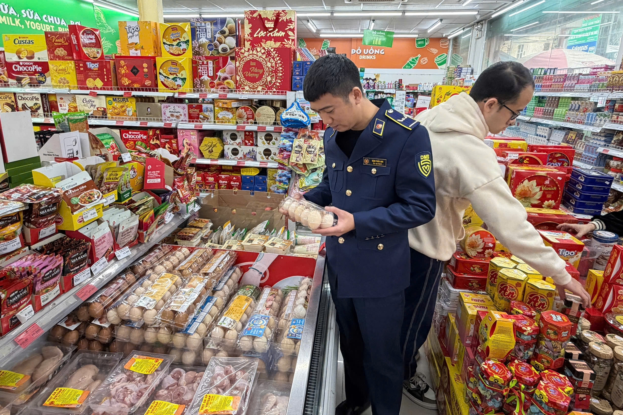 Hà Nội: 2 tháng đầu năm, xử lý 1.682 vụ liên quan hàng giả, hàng nhập lậu