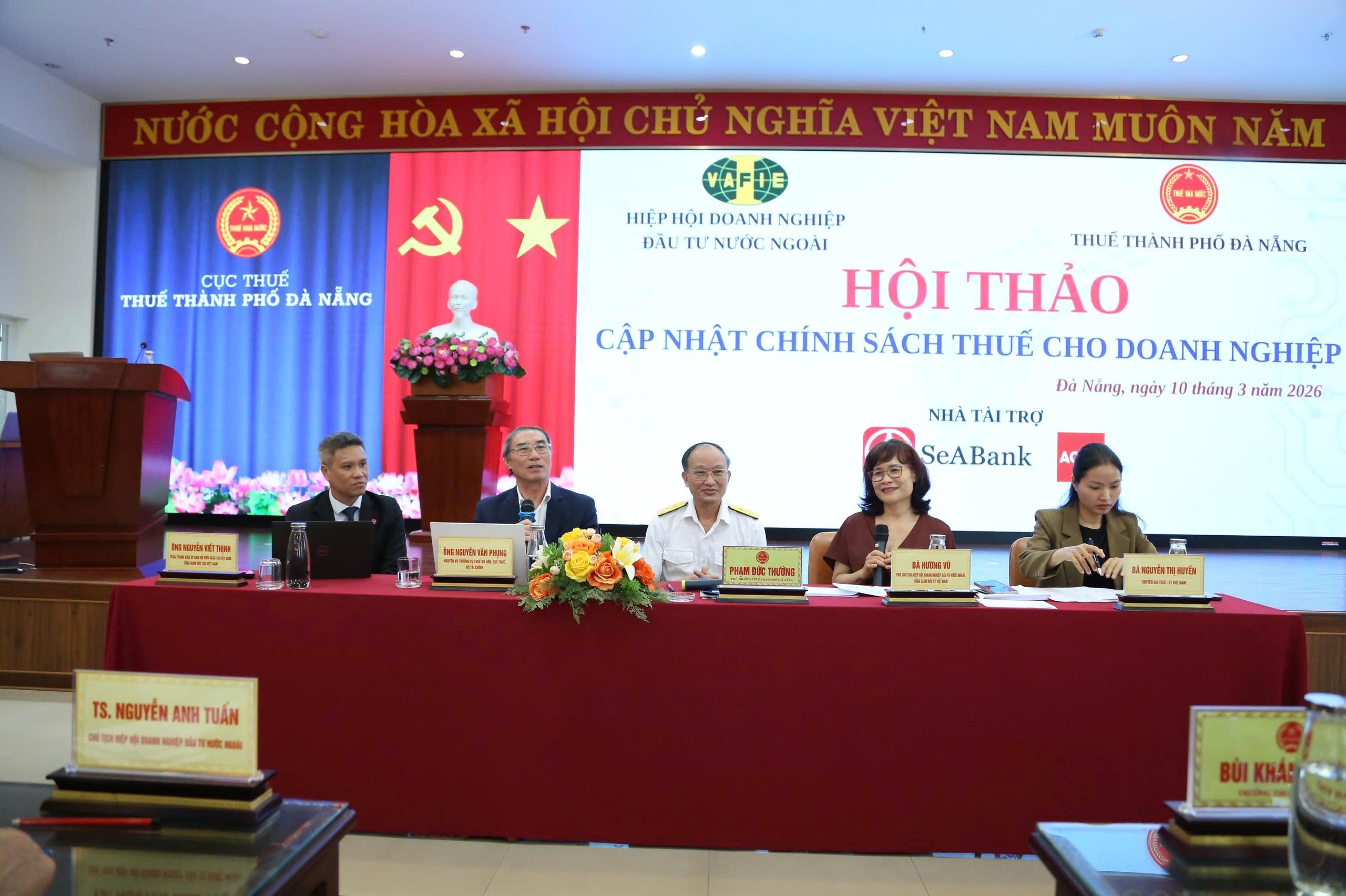 Tạo mọi điều kiện để người nộp thuế tự giác chấp hành, tự nguyện tuân thủ pháp luật thuế