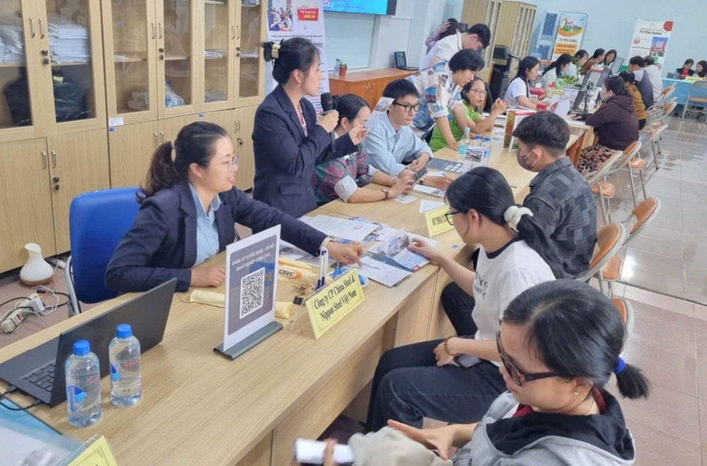 Tư vấn, giới thiệu việc làm cho gần 4.000 lao động ở Thành phố Hồ Chí Minh