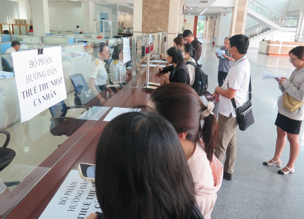 Thuế TP. Hồ Chí Minh: Tiếp tục đồng hành, hỗ trợ hộ kinh doanh thực hiện chính sách thuế mới