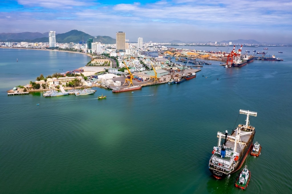 Khai mở tiềm năng kinh tế biển xanh tại Việt Nam