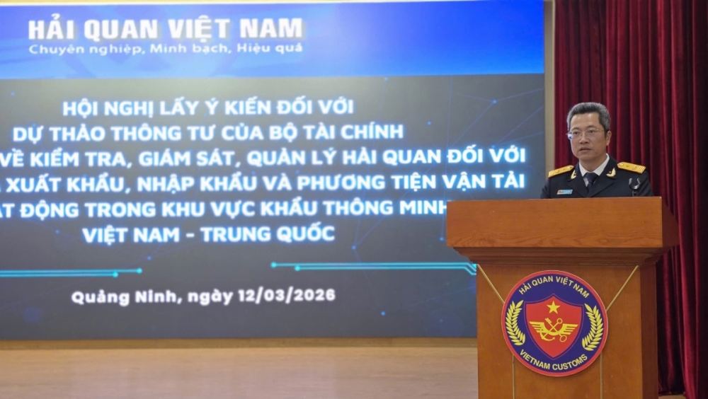 Phó Cục trưởng Cục Hải quan Âu Anh Tuấn phát biểu tại hội nghị. 