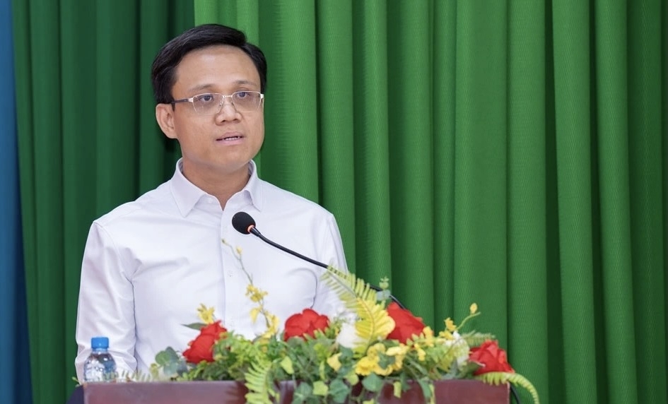 Cử tri TP. Hồ Chí Minh gửi gắm niềm tin vào đại biểu dân cử Cử tri TP. Hồ Chí Minh gửi gắm niềm tin vào đại biểu dân cử