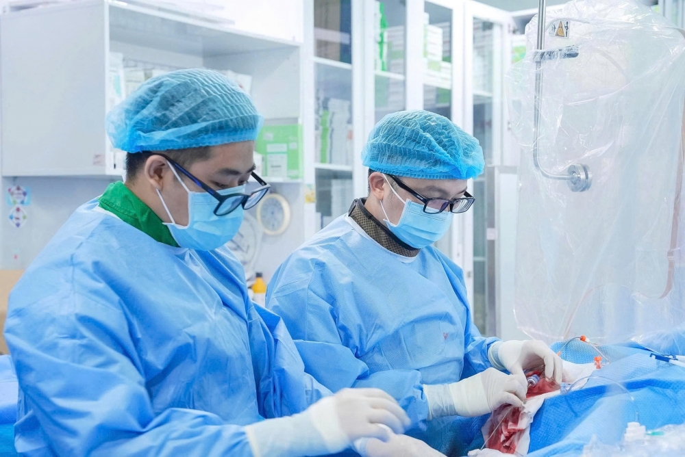 Cứu sống ca nhồi máu cơ tim hiếm gặp khi bệnh nhân dị ứng thuốc cản quang