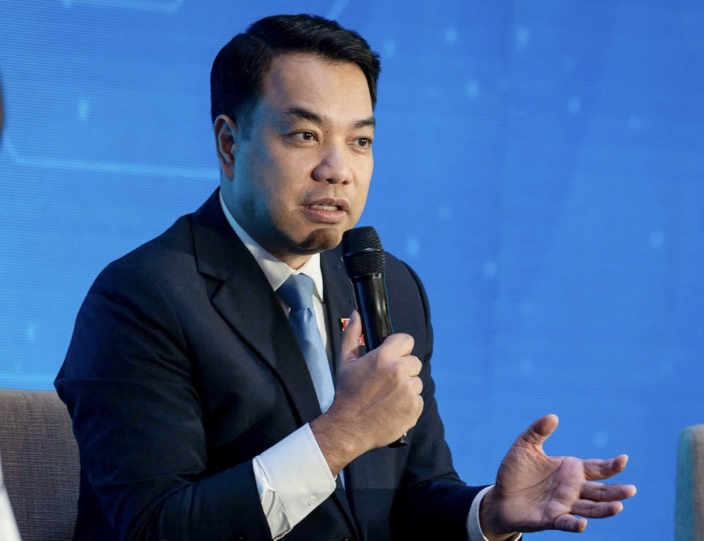 GS.TS. Mạc Quốc Anh, Phó Chủ tịch kiêm Tổng thư ký Hiệp hội doanh nghiệp nhỏ và vừa TP. Hà Nội. Điều hành giá xăng dầu linh hoạt: Doanh nghiệp chủ động thích ứng, tiết kiệm năng lượng hiệu quả