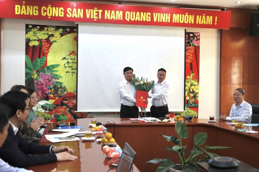 Bổ nhiệm mới Phó Giám đốc Trung tâm Nghiên cứu khoa học và Đào tạo chứng khoán Bổ nhiệm mới Phó Giám đốc Trung tâm Nghiên cứu khoa học và Đào tạo chứng khoán
