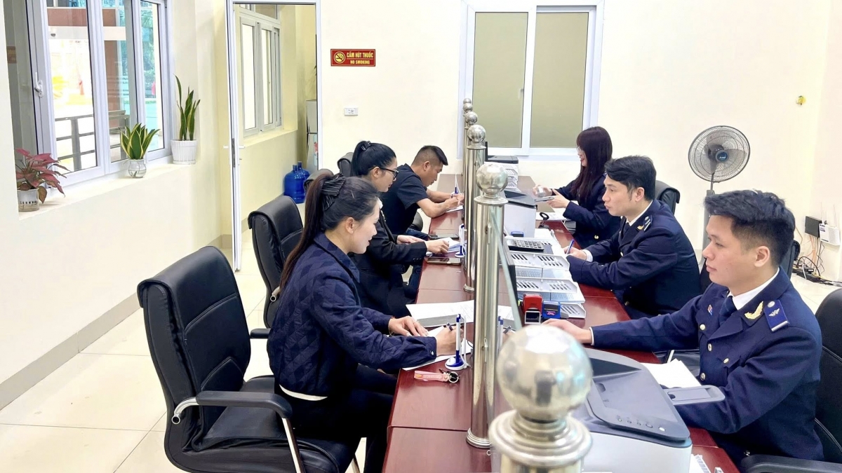 Hải quan khu vực XVI: Có 2 cửa khẩu quốc tế được bổ sung áp dụng thị thực điện tử