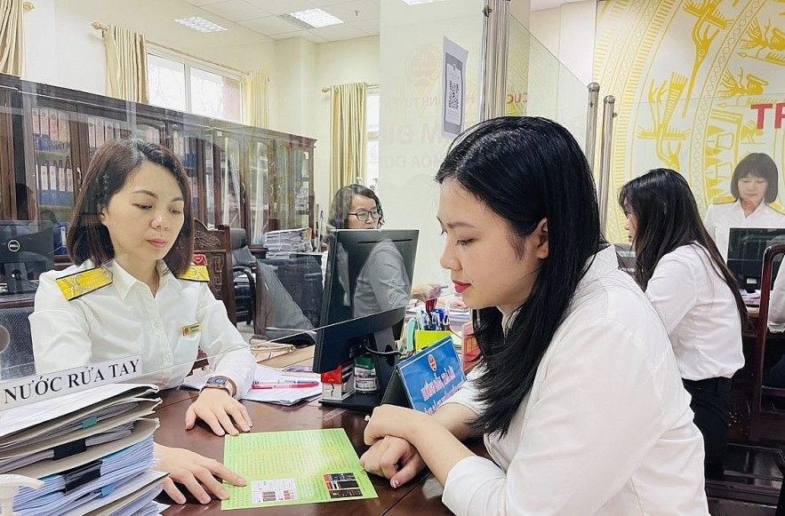 Đề xuất thu nhập trên 28,63 triệu đồng mới bắt đầu phải nộp thuế ở mức 5%