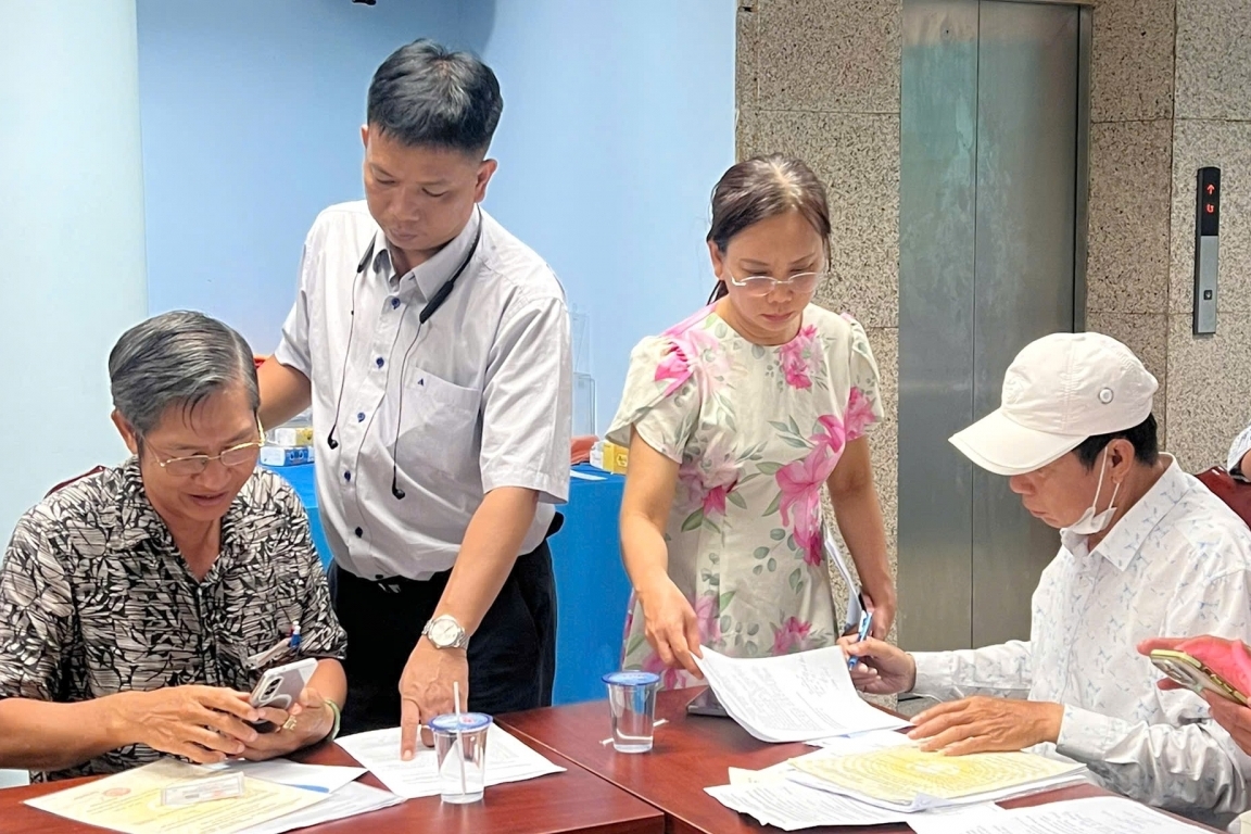Nhiều hộ kinh doanh ở TP. Hồ Chí Minh tiếp tục tham gia bảo hiểm xã hội