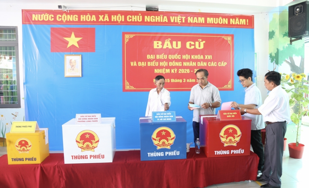 TP. Hồ Chí Minh: Hơn 9,7 triệu cử tri nô nức thực hiện quyền và nghĩa vụ công dân