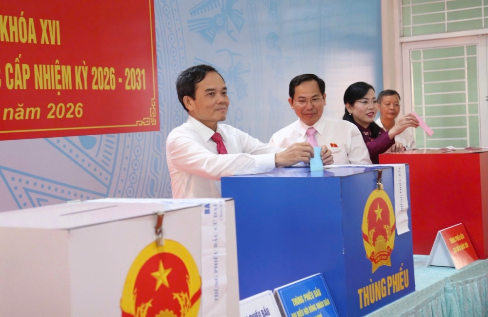 Chùm ảnh: Cử tri TP. Hồ Chí Minh nô nức tham gia Ngày hội non sông