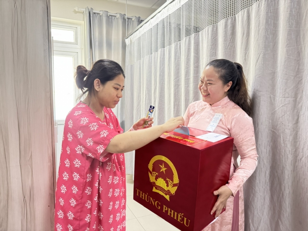 Những lá phiếu của các cử tri “đặc biệt” ở TP. Hồ Chí Minh