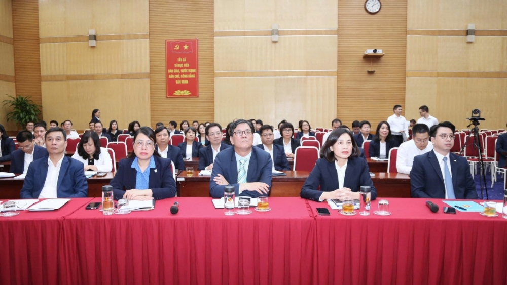 Kho bạc Nhà nước tích cực triển khai Nghị quyết Đại hội XIV trong toàn hệ thống Kho bạc Nhà nước tích cực triển khai Nghị quyết Đại hội XIV trong toàn hệ thống
