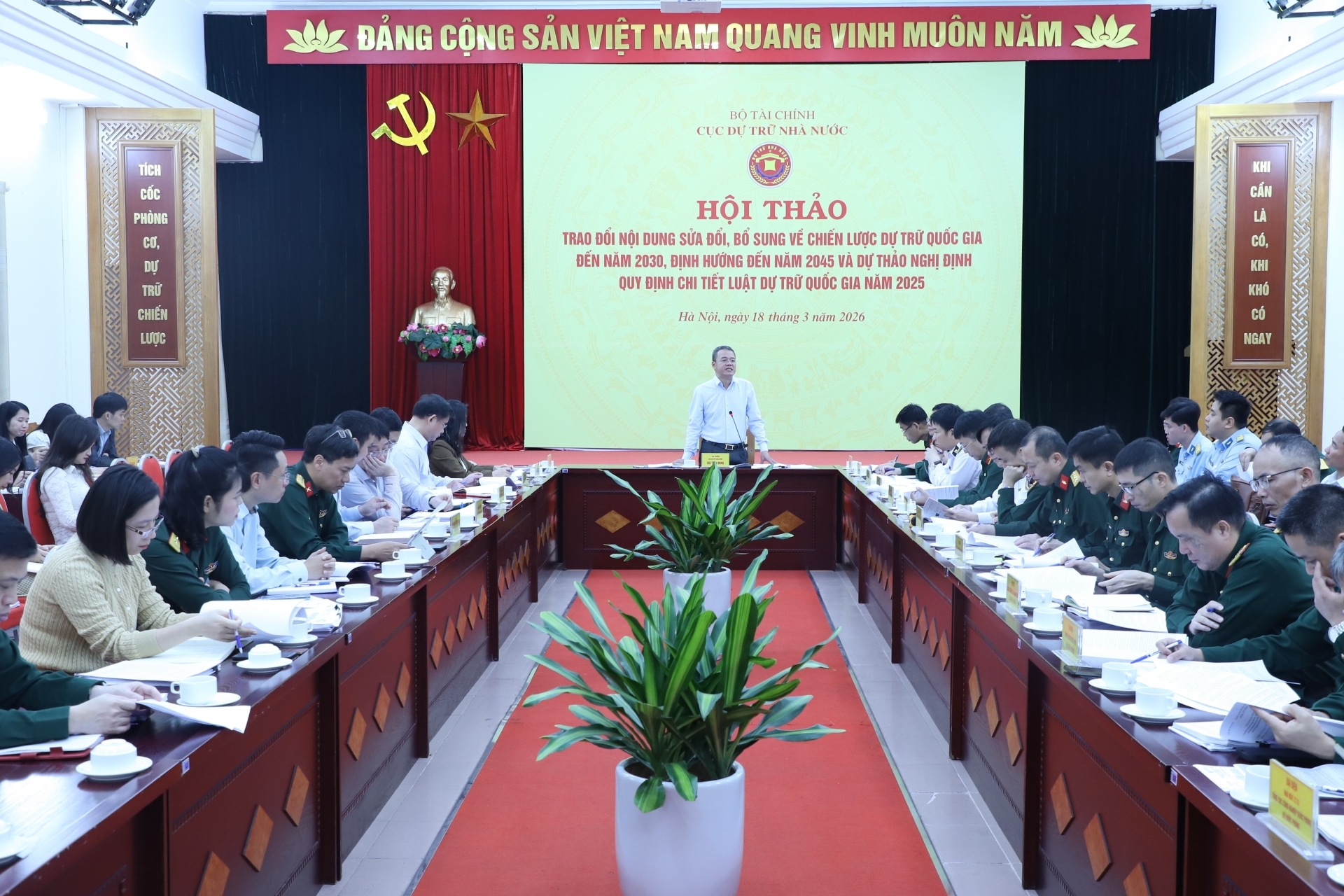 Nghiên cứu, sửa đổi Chiến lược dự trữ quốc gia phù hợp với yêu cầu mới