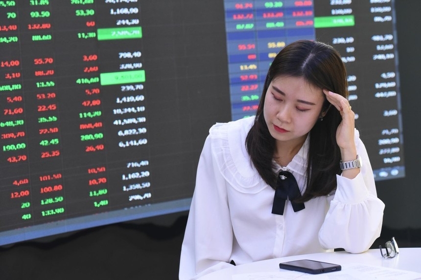 Duy trì sắc xanh, VN-Index tiếp tục tích lũy quanh vùng 1.710 điểm