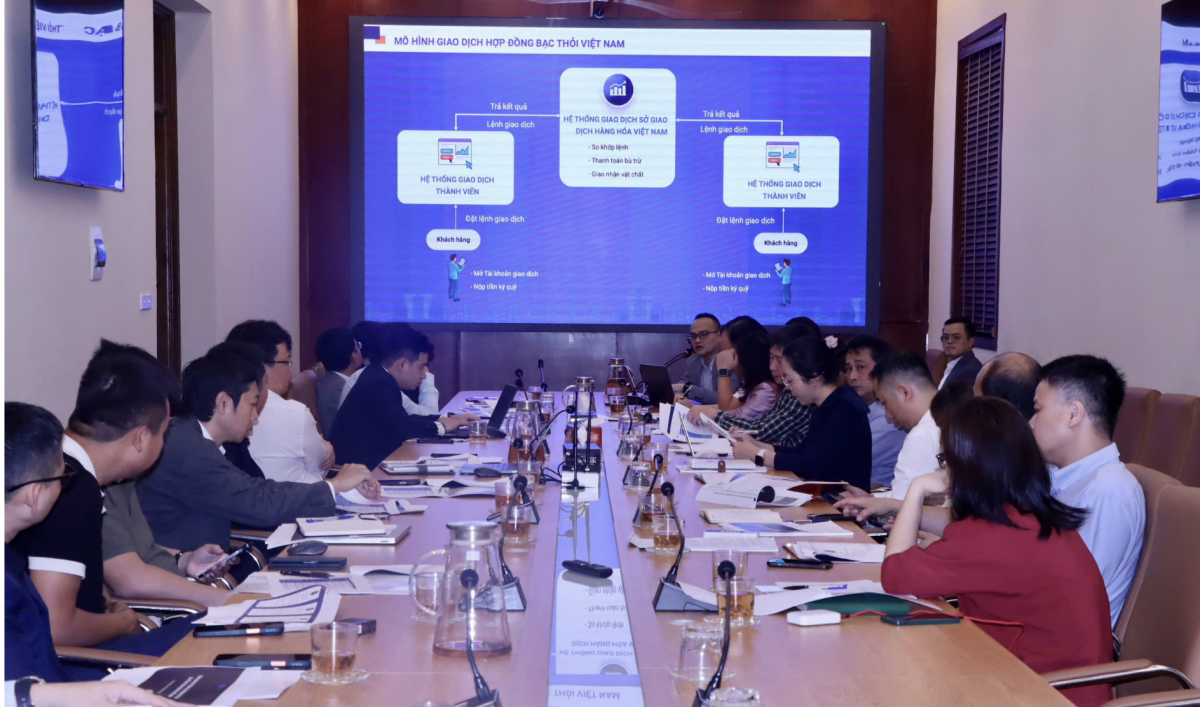 Xem xét niêm yết mặt hàng bạc trên Sở Giao dịch hàng hóa Việt Nam Xem xét niêm yết mặt hàng bạc trên Sở Giao dịch hàng hóa Việt Nam