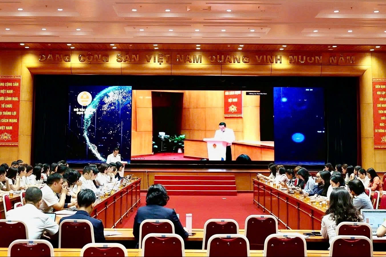 Đối thoại, gỡ vướng quyết toán thuế năm 2025 cho doanh nghiệp thương mại điện tử