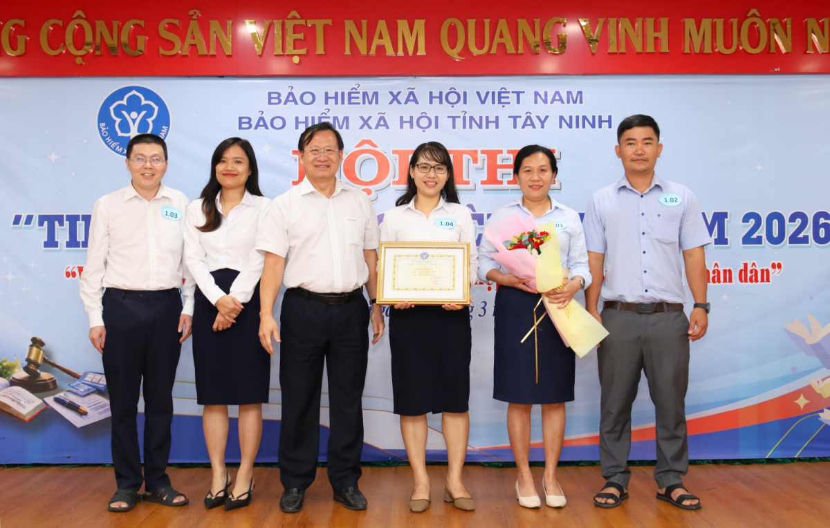 Viên chức Bảo hiểm xã hội tỉnh Tây Ninh cùng đua tài “Tinh thông nghiệp vụ”