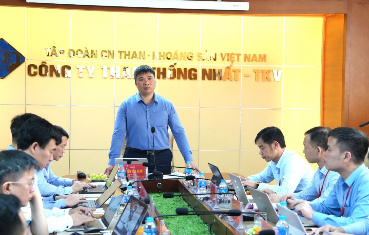 Lãnh đạo TKV kiểm tra kỹ thuật, an toàn sản xuất hầm lò tại Công ty than Thống Nhất