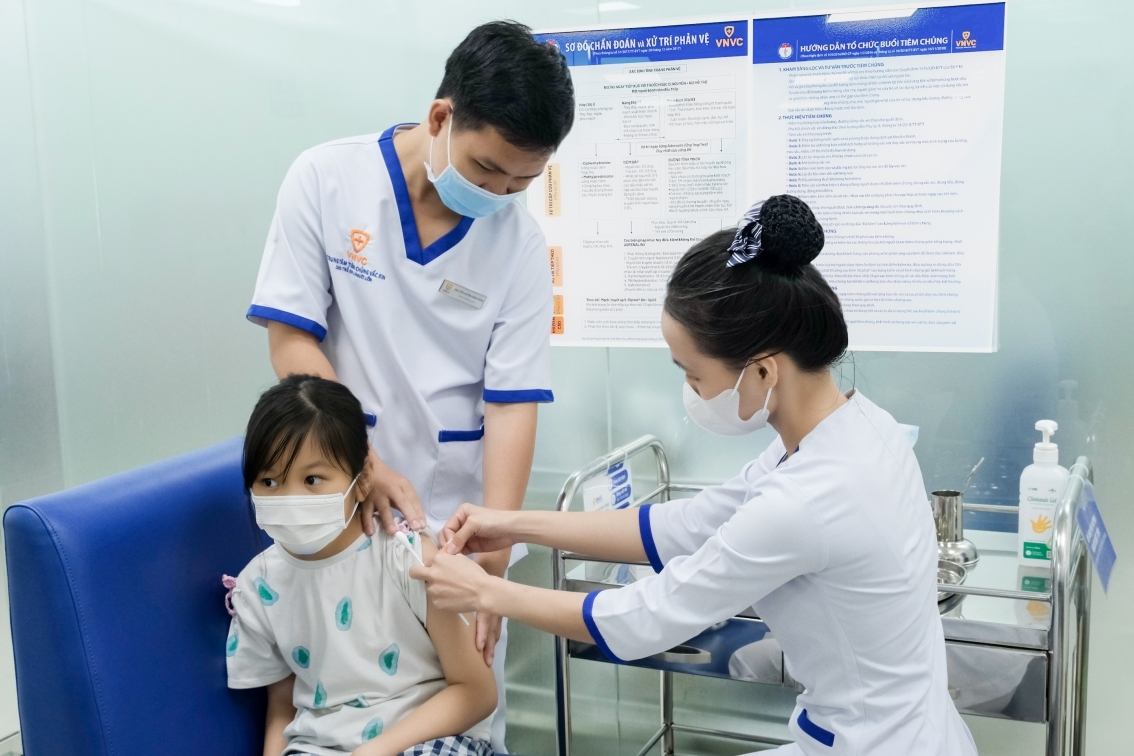 Bệnh do não mô cầu diễn biến phức tạp, nhu cầu tiêm vắc xin tăng mạnh