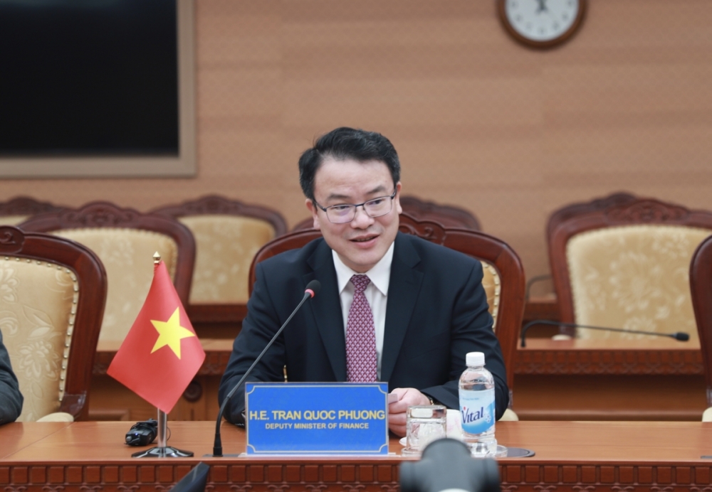 Việt Nam triển khai Trung tâm tài chính quốc tế, kết nối kinh nghiệm từ London và Astana Việt Nam triển khai Trung tâm tài chính quốc tế, kết nối kinh nghiệm từ London và Astana