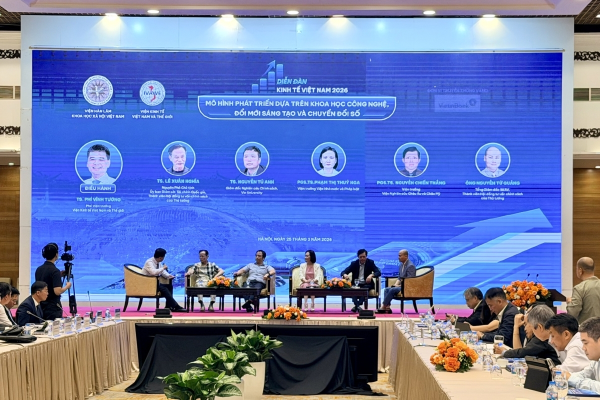 Chuyển đổi mô hình tăng trưởng: Lấy khoa học công nghệ làm trục phát triển