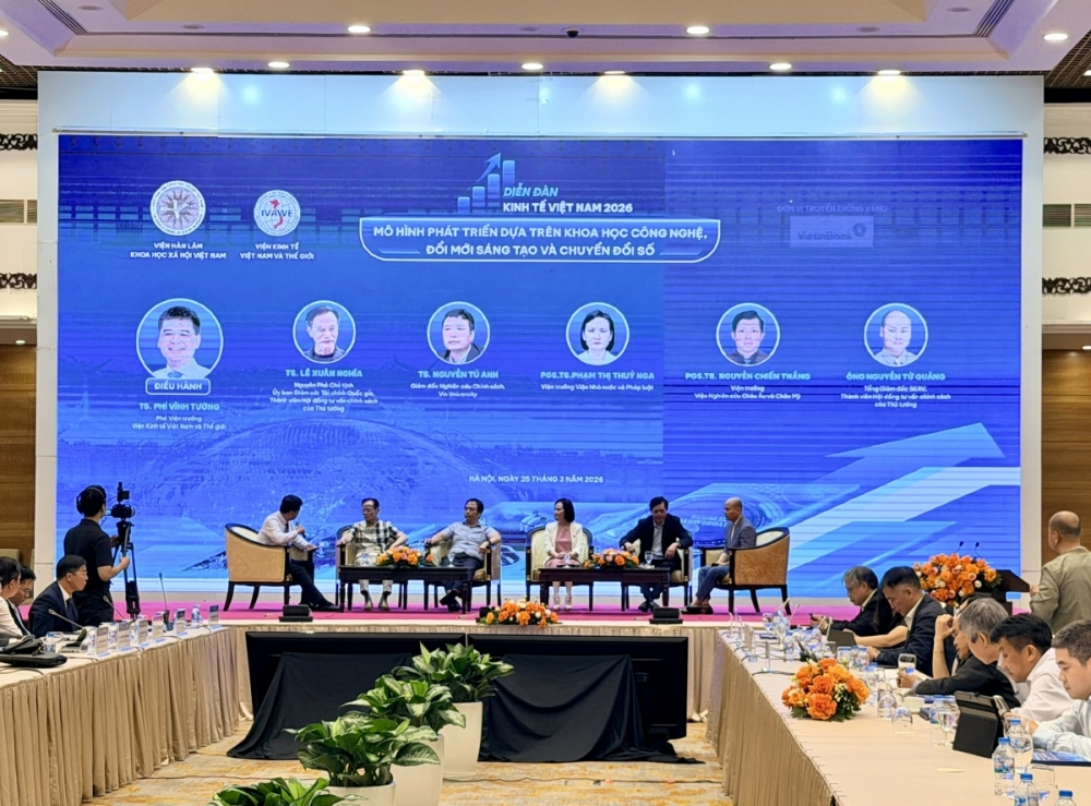 Chuyển đổi mô hình tăng trưởng: Lấy khoa học công nghệ làm trục phát triển Chuyển đổi mô hình tăng trưởng: Lấy khoa học công nghệ làm trục phát triển