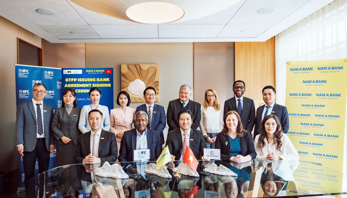 Nam A Bank gia nhập mạng lưới tài trợ thương mại toàn cầu Nam A Bank gia nhập mạng lưới tài trợ thương mại toàn cầu