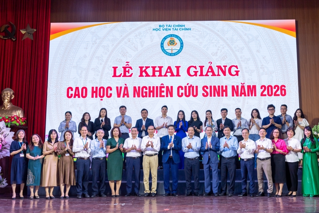Học viện Tài chính tổ chức lễ khai giảng cao học và nghiên cứu sinh năm 2026