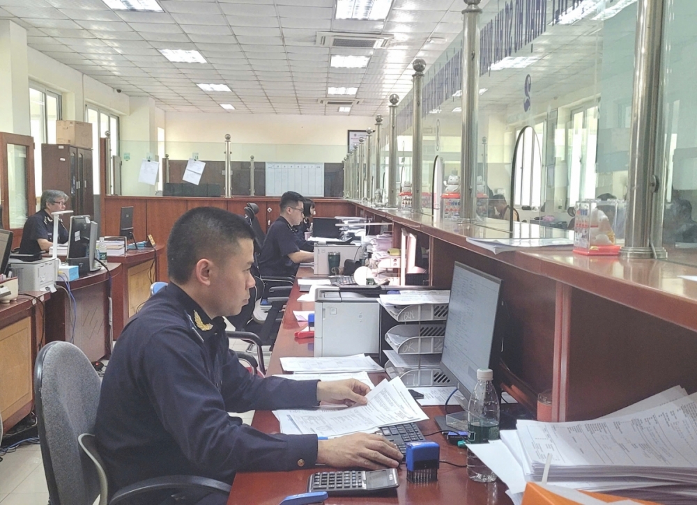 Xây dựng hành lang pháp lý hải quan cho thương mại điện tử