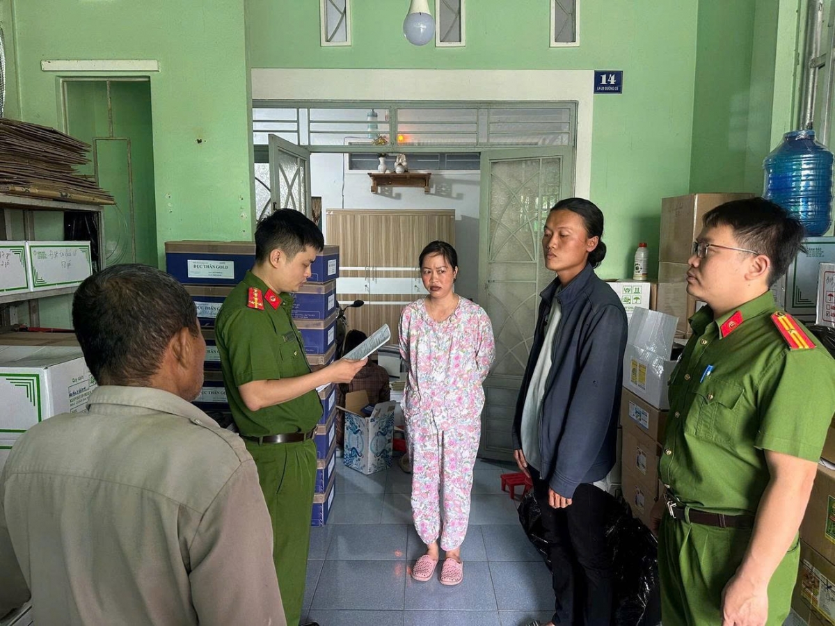 Phó Thủ tướng gửi Thư khen lực lượng triệt phá 2 đường dây sản xuất, buôn bán hàng giả